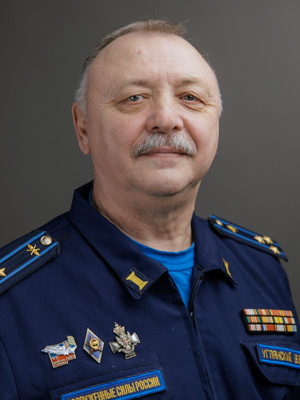 Углянский Владимир Викторович