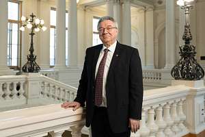 Поздравление ректора Андрея Рудского с 8 Марта