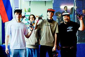 Технологии и скорость: в Политехе устроили гонки дронов «Поликап»