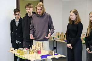 Школьники спроектировали в Политехе энергосистемы городов будущего