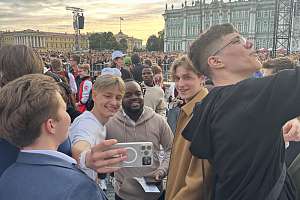 Африканские студенты Политеха на празднике петербургских выпускников