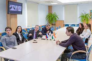 Политех и индийская компания Thetabeta Analgorithms начали развивать сотрудничество