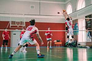 Золото и серебро у Политеха! Завершён турнир по волейболу среди студенческих отрядов