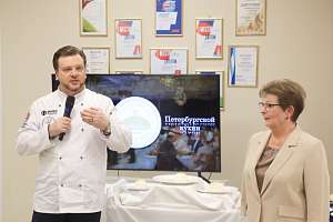 Вкусная история: студенты Политеха приготовили угощение в духе Серебряного века