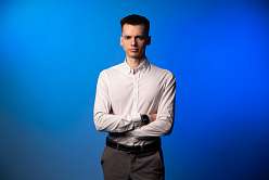 Старший преподаватель Политеха стал героем репортажа ко Дню преподавателя высшей школы 