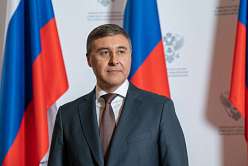 Поздравление главы Минобрнауки России Валерия Фалькова с Днём преподавателя высшей школы