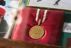 В Политехе открыли выставку олимпийского чемпиона Евгения Куликова